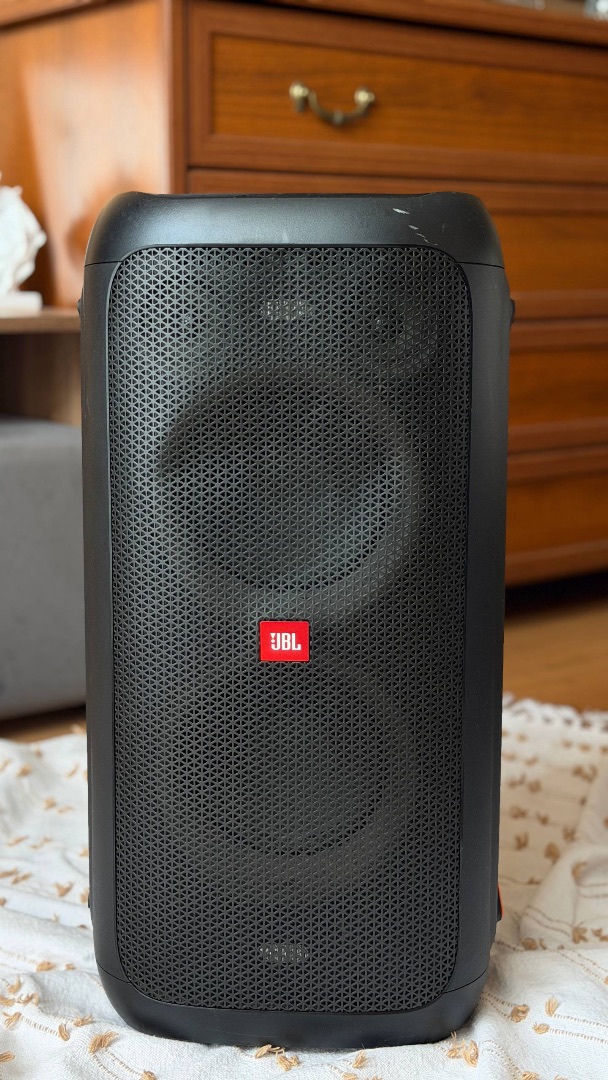 Колонка JBL PARTYBOX 100 — фото 1